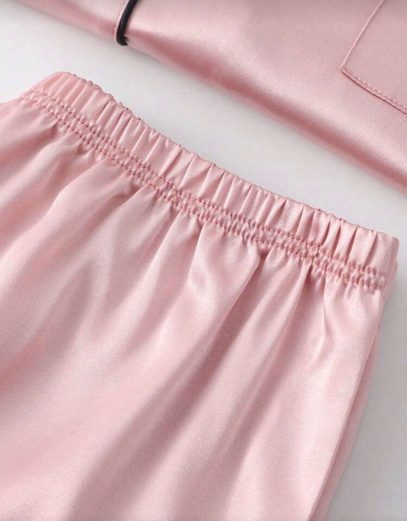 Луксозен дамски сатенен пижамен комплект – 7 части