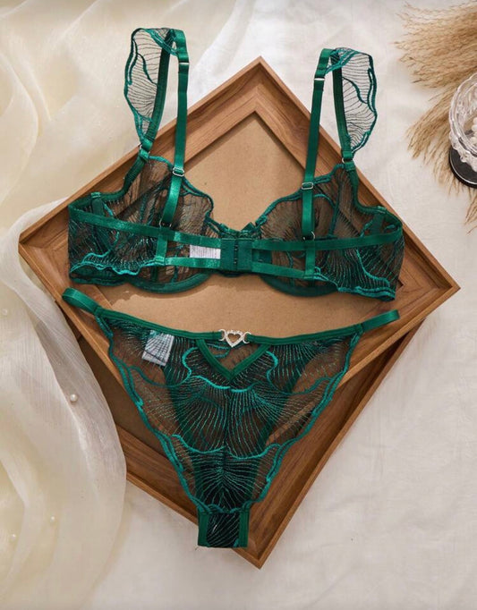 Елегантен дамски комплект сутиен и бикини от дантела – зелено